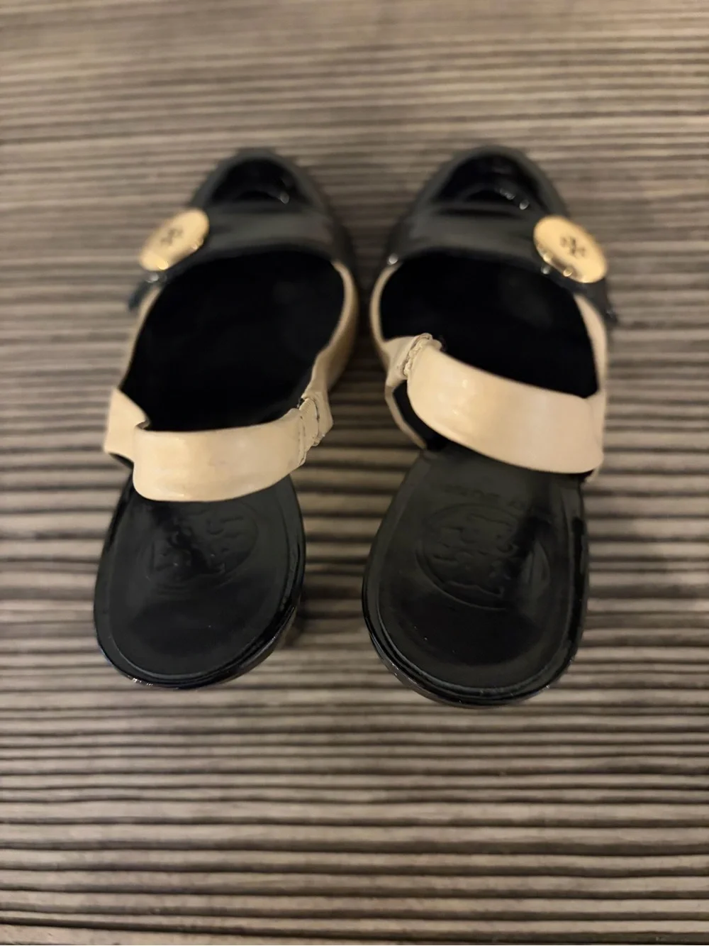 Tory Burch Black and Cream Patent Leather Slingback Heels with Gold Logo